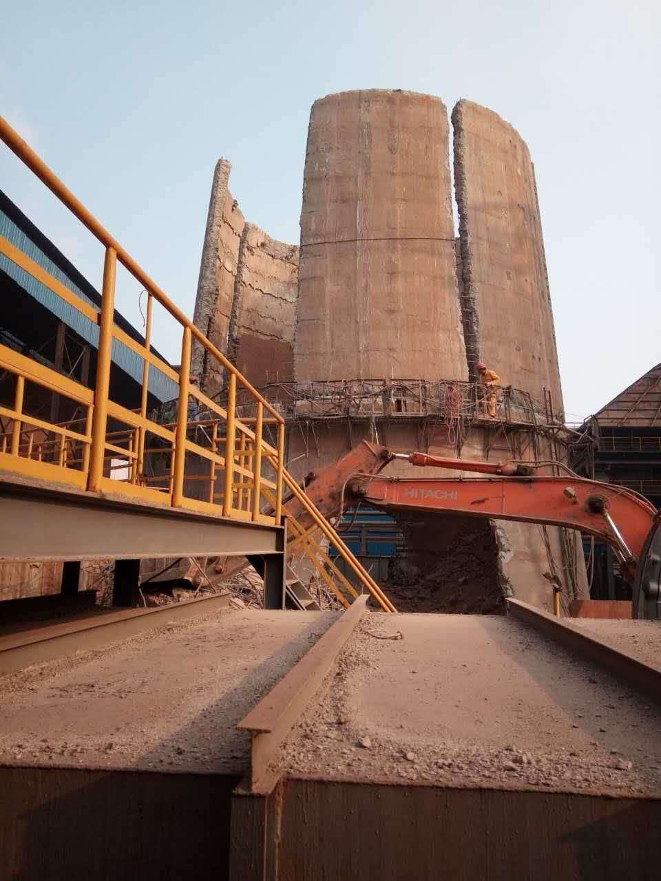 �ɶ�רҵ�˹����̴�ʩ������